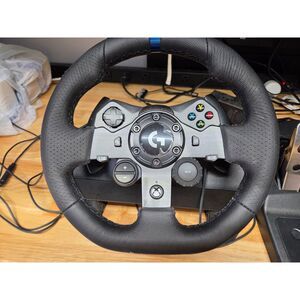 Logitech G923 Racing Wheel & Pedals for PC and Xbox